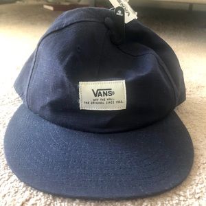 Vans hat navy with logo patch